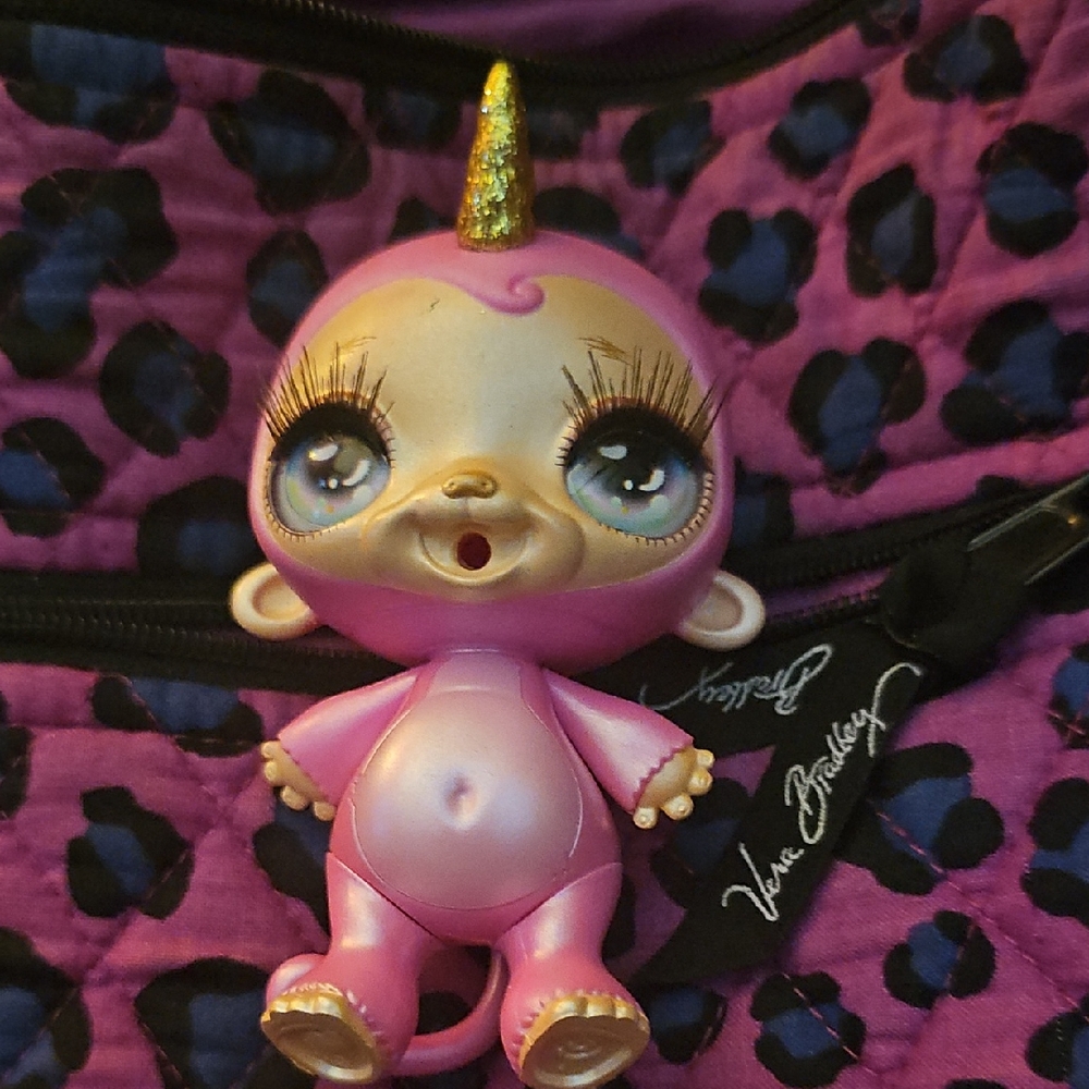 MGA Poopsie Slime 4" Surprise Sparkly Sloth Adorable Cutie